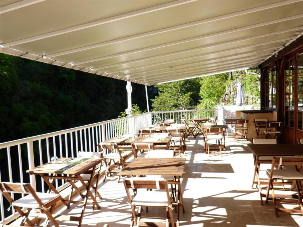 Hôtel Restaurant des Grottes du Pech Merle Cabrerets Extérieur photo