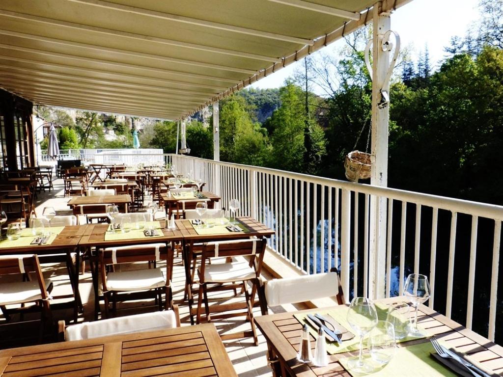 Hôtel Restaurant des Grottes du Pech Merle Cabrerets Extérieur photo
